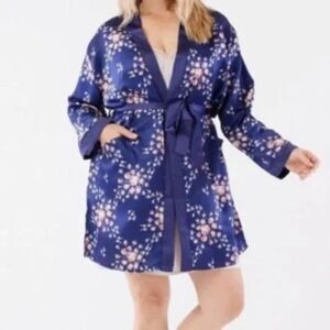 Morgan Lane Robe Satin Navy Floral Belted Pockets Size L - XL US 8 - 16 New